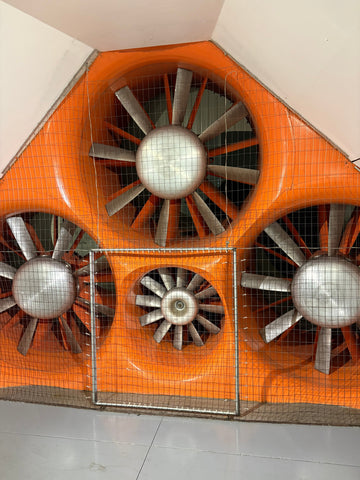 Alizé fan patio umbrella wind tunnel test at 38 MPH Beaufort Scale 7 near gale conditions at A2 Wind Tunnel facility