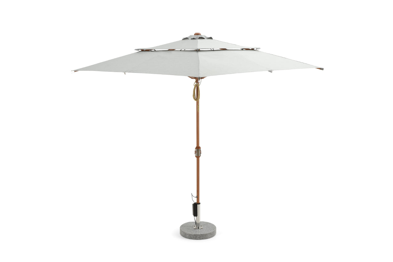 Alizé 7.5 x 7.5 ft. Barbados Wood Grain Umbrella with Built-In Fans
