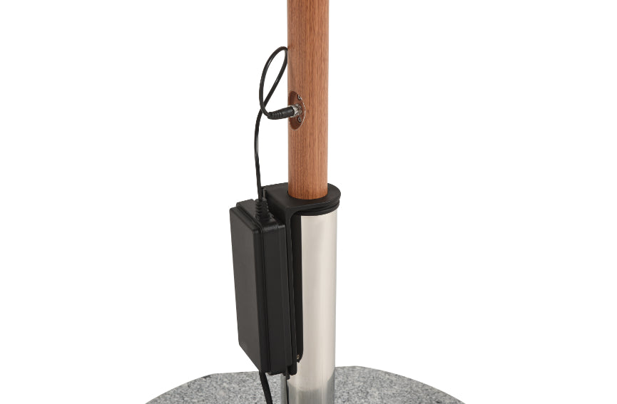 Alizé 7.5 x 7.5 ft. Barbados Wood Grain Umbrella with Built-In Fans