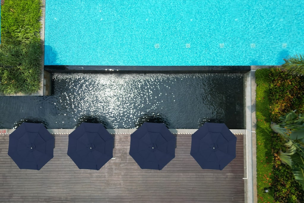 Alizé St. Martin 9 ft. Umbrella with Built-In Fans