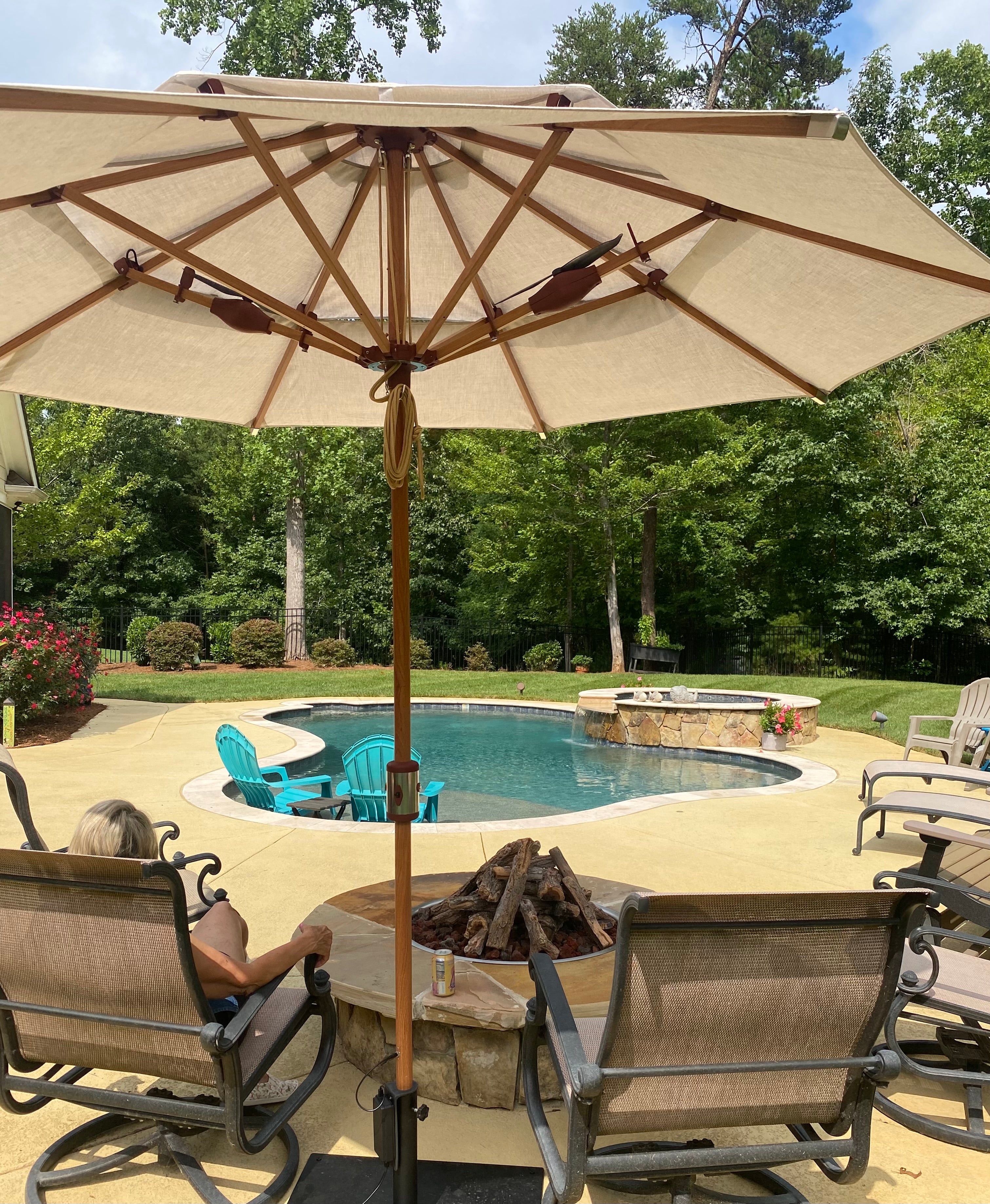 10 ft Antigua™ Market Umbrella — Shade, Style & Built-In Breeze